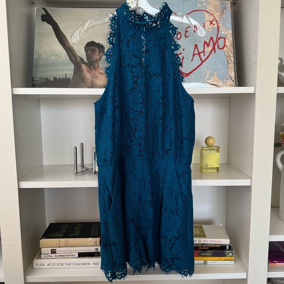 DIANE VON FURSTENBERG Blue Lace High Neck Jemmie Romper - Picture 4 of 8
